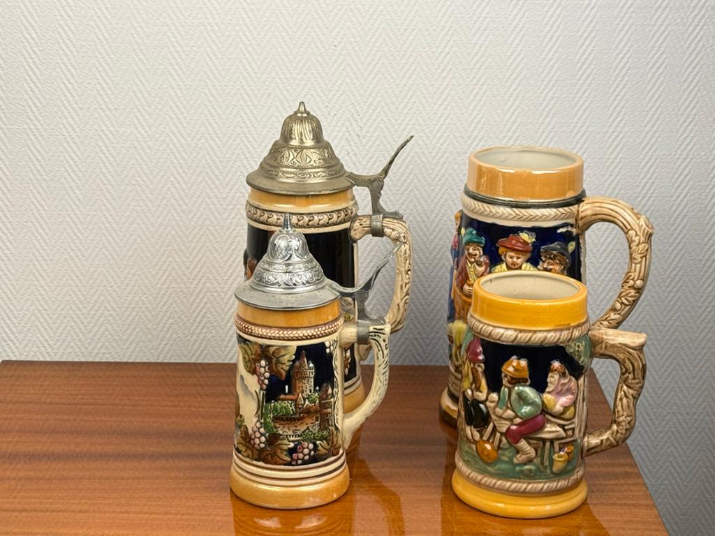 Set van 4 Vintage Duitse Bierpullen met Tin Deksel, Ophalen of Verzenden