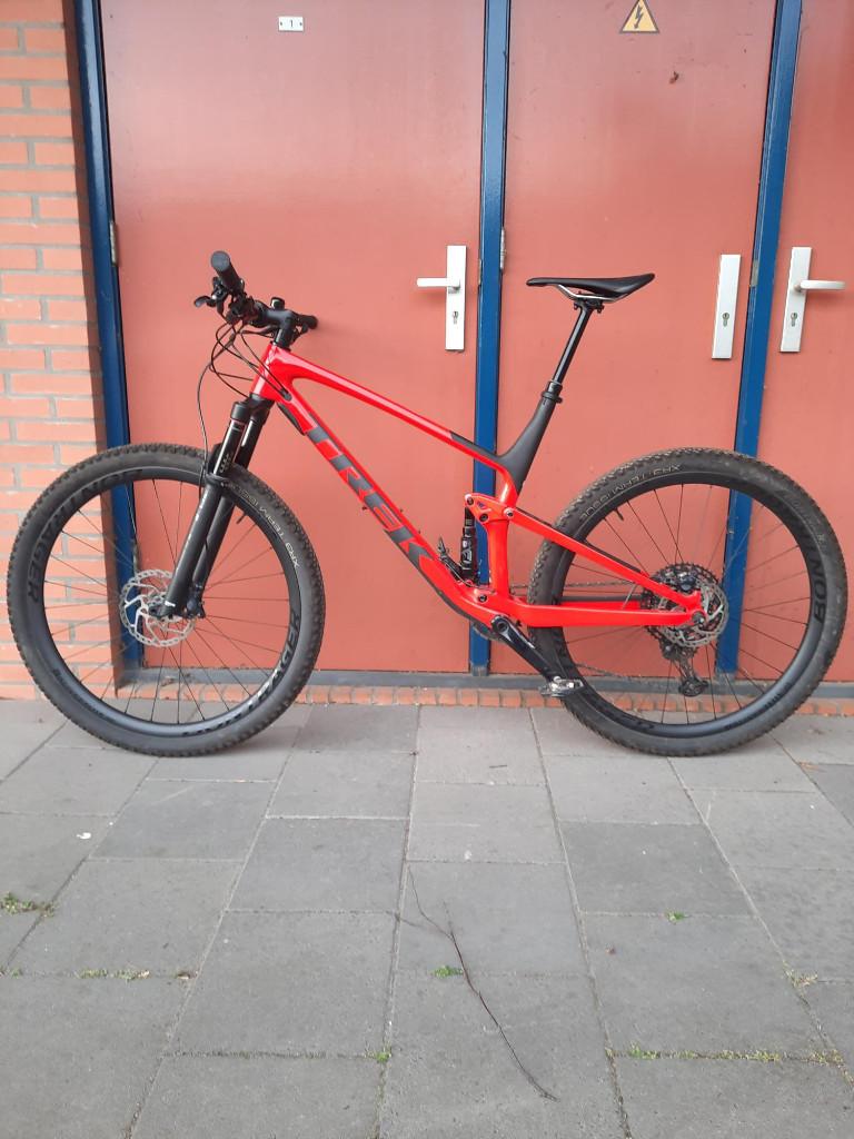 mountainbike Trek Top Fuel 9.8 XT (2020), Fietsen en Brommers, Fietsen | Mountainbikes en ATB, Ophalen, 57 cm of meer, Zo goed als nieuw