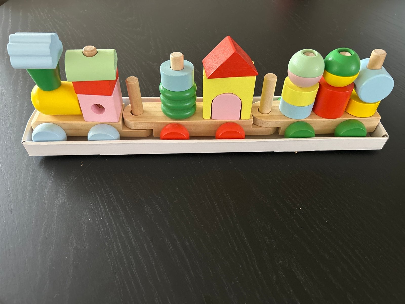 Houten trein met stapelblokken, Ophalen, Zo goed als nieuw, Overige typen, Met wieltjes