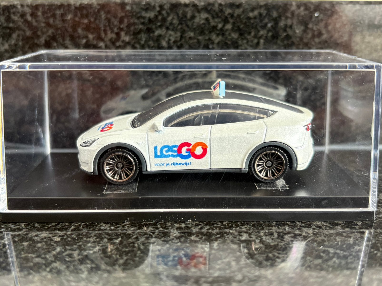Matchbox Tesla model Y Lesgo leswagen rijles lesauto, Verzenden, Nieuw, Auto