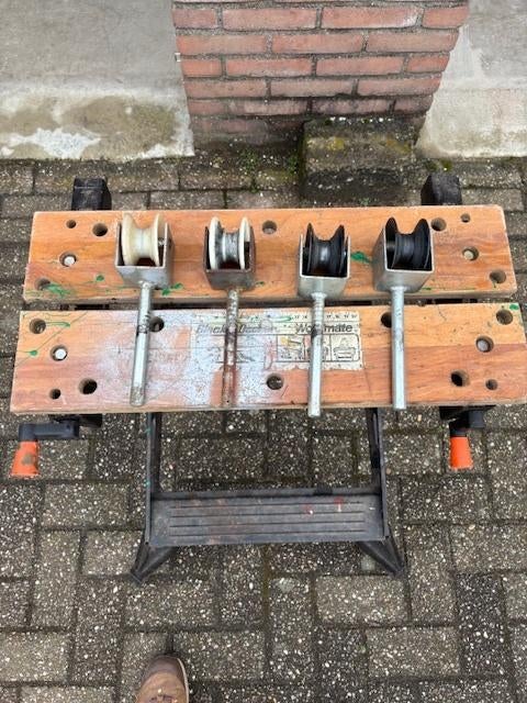 ROBOT geleidewielen voor garagekanteldeur., Kunststof, Gebruikt, 120 cm of meer, Garagedeur