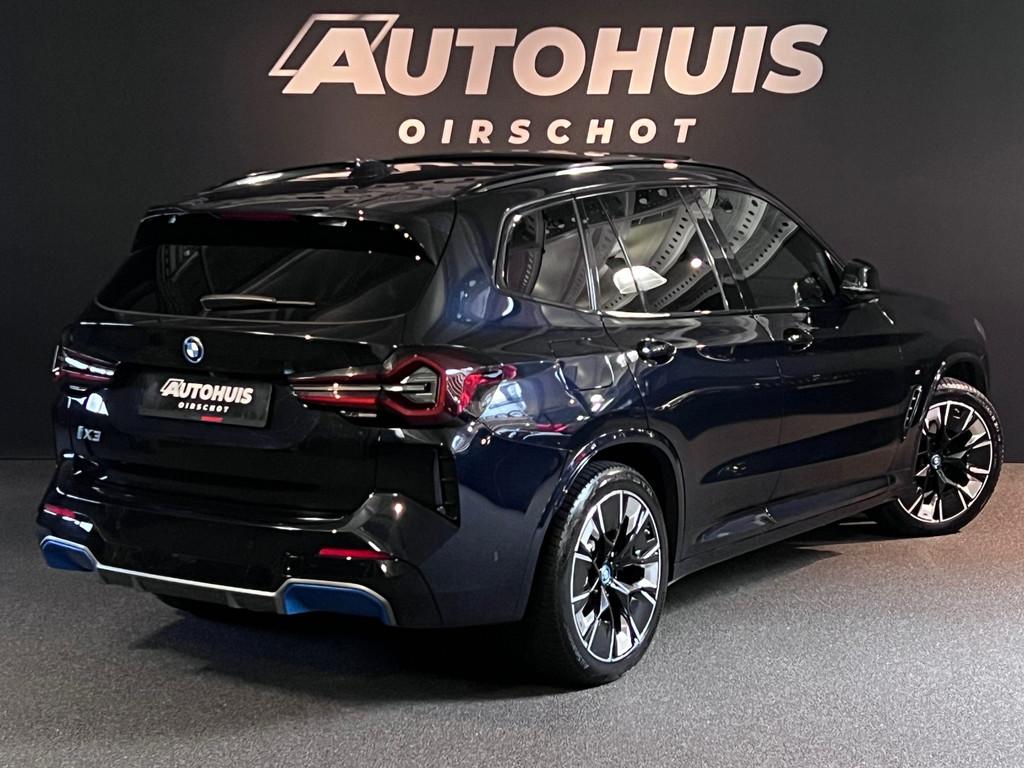 BMW IX3 High Executive 80 kWh Edition M Pano/Stuurverwarming, Auto's, Achterwielaandrijving, Gebruikt, Zwart, 80 kWh