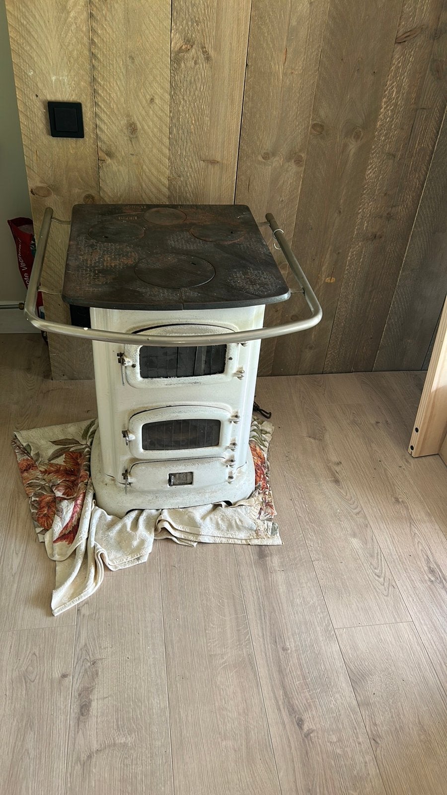 GRATIS.  Brocante kachel, Ophalen