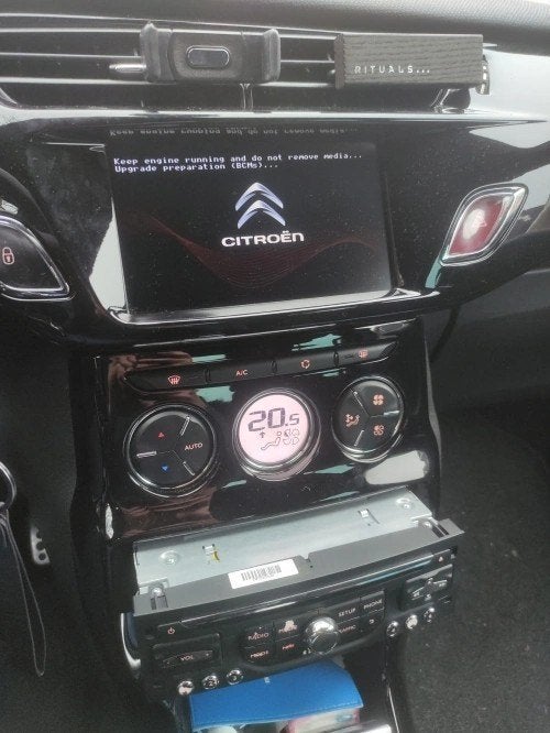 Citroen & Peugeot Navigatie - radio reparatie, Ophalen, Nieuw, Citroën
