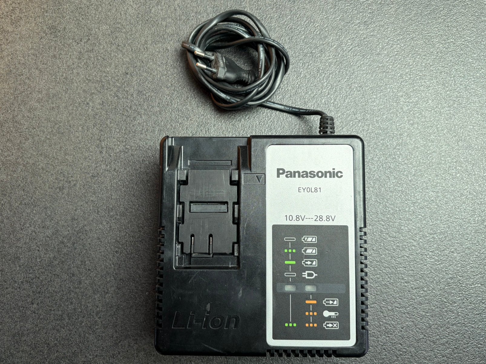 Panasonic lader EY0L81 defect, Ophalen of Verzenden