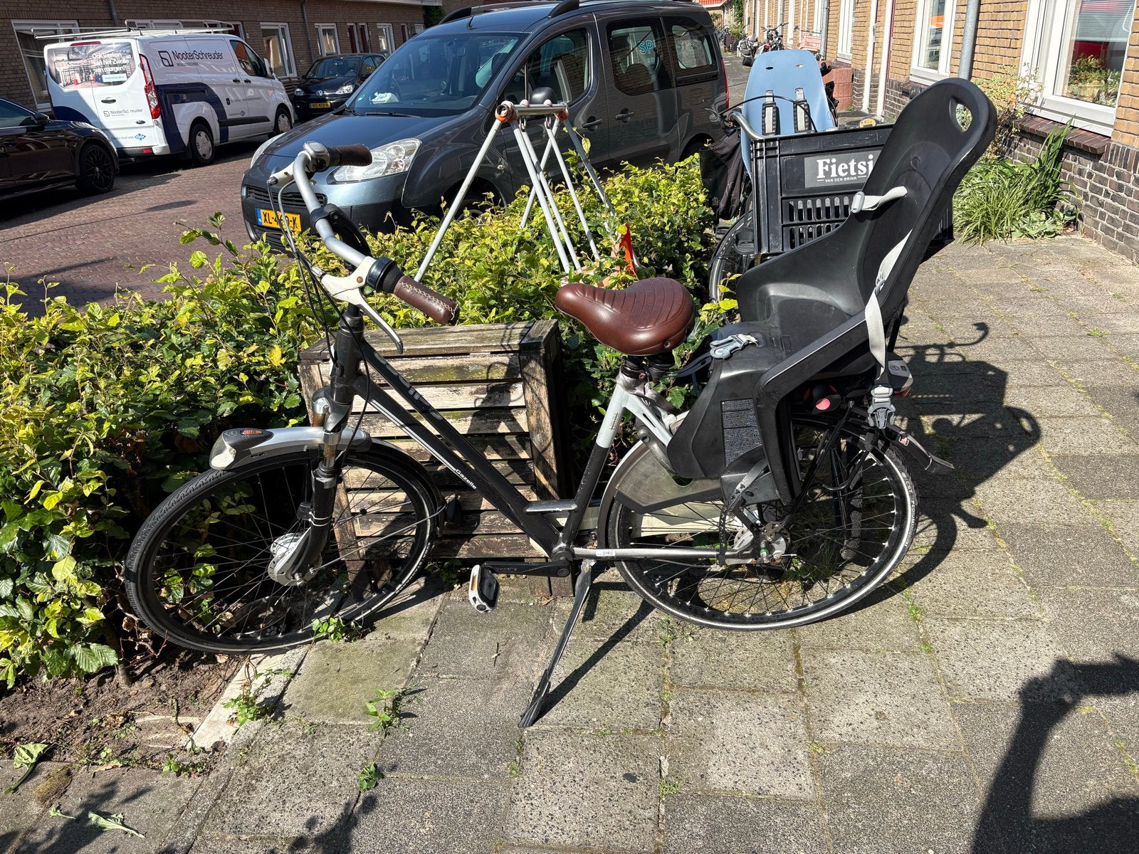 Gazelle damesfiets met kinderzitje, Fietsen en Brommers, Fietsen | Dames | Damesfietsen, Velgrem, Versnellingen, Ophalen of Verzenden