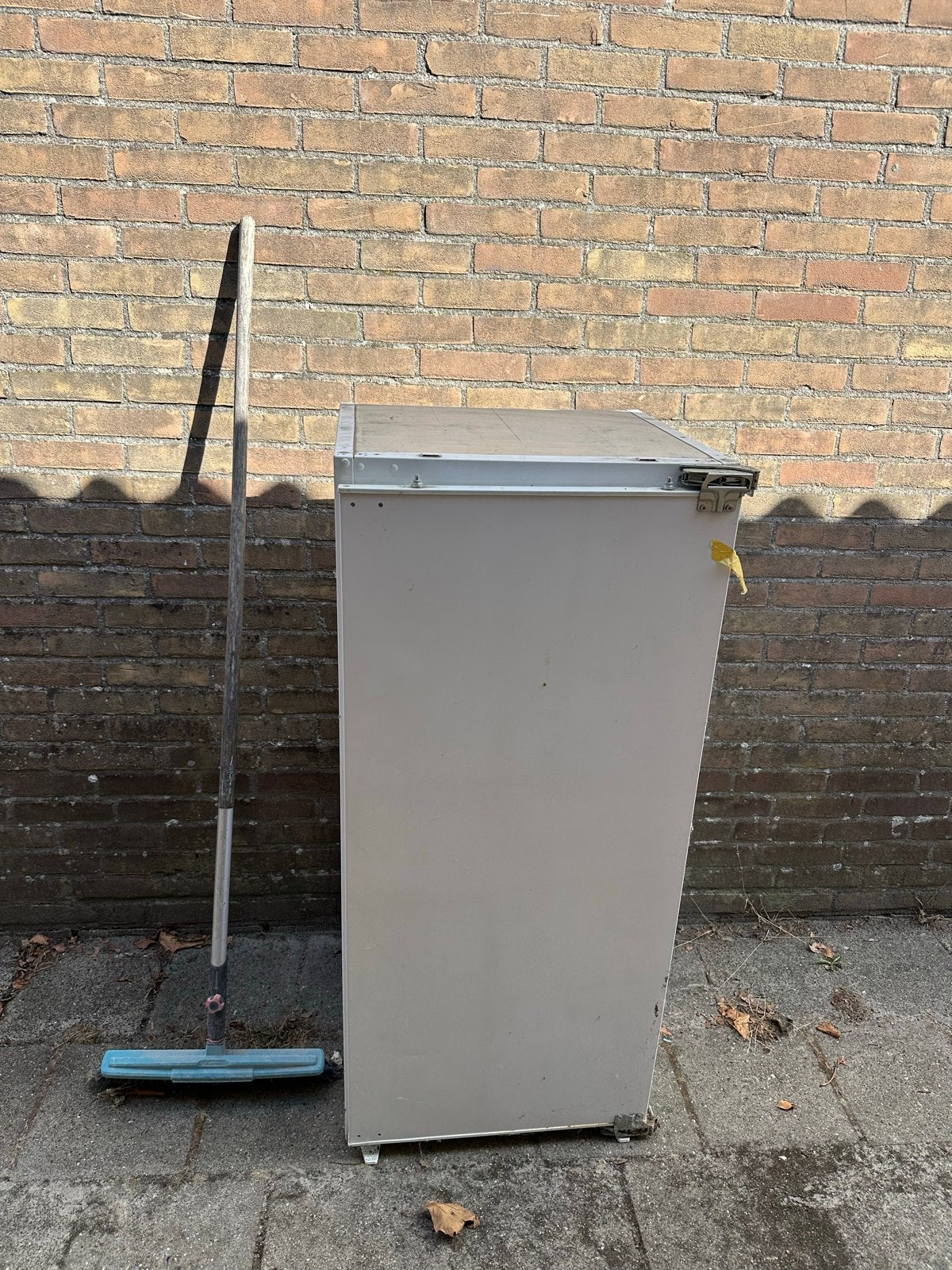 Sharp Inbouw Koelkast -Andijk, Zonder vriesvak, 100 tot 150 liter, Zo goed als nieuw, 45 tot 60 cm