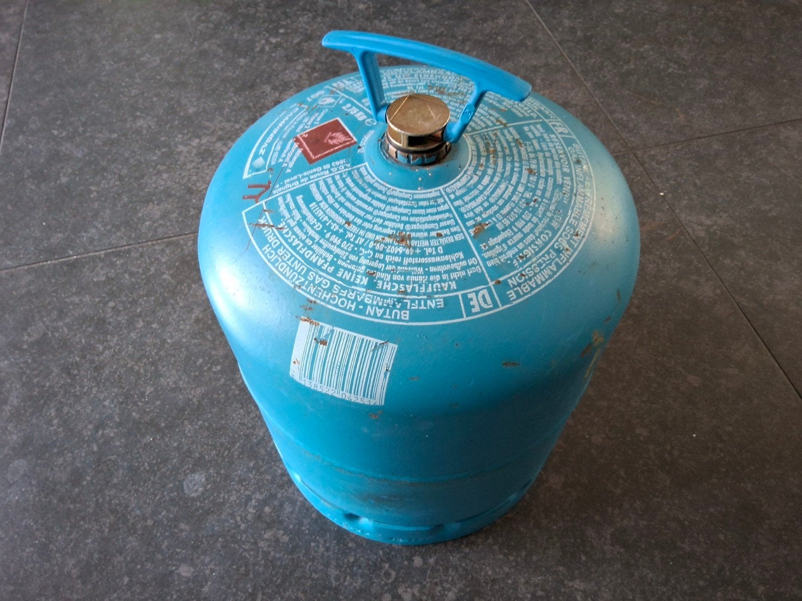 Campingaz 907 gasfles nog 2 kilogram aan gas, Caravans en Kamperen, Kampeeraccessoires, Ophalen, Gebruikt