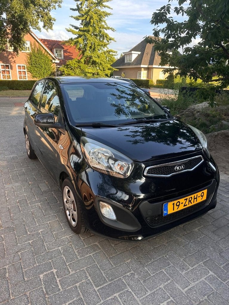 Kia Picanto 1.0 Cvvt 5-DRS 2013 Zwart, Auto's, Voorwielaandrijving, Euro 5, Stof, Zwart