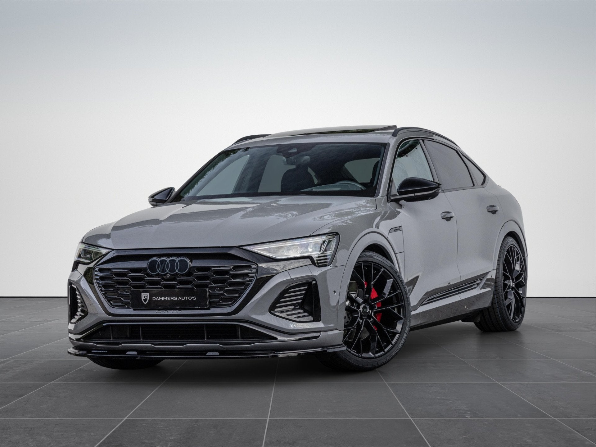 Audi Q8 Sportback e-tron 55 Quattro 115 kWh S-line Pano HuD, Automaat, Gebruikt, Automatische klimaatregeling, Vierwielaandrijving