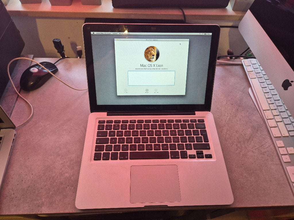 Heleboel Apple (2 x macbook laptop en 2 x imac desktop), Computers en Software, Apple Desktops, Ophalen, IMac, SSD