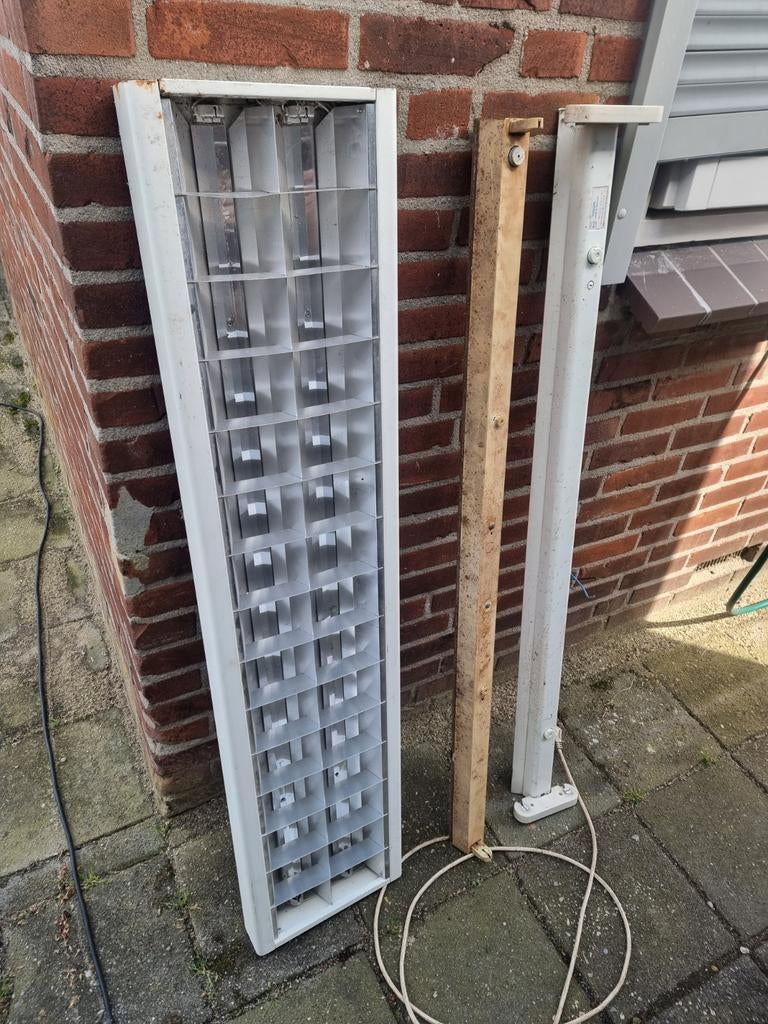 TL bakken en armaturen, evt. met TL buizen, Ophalen, Gebruikt