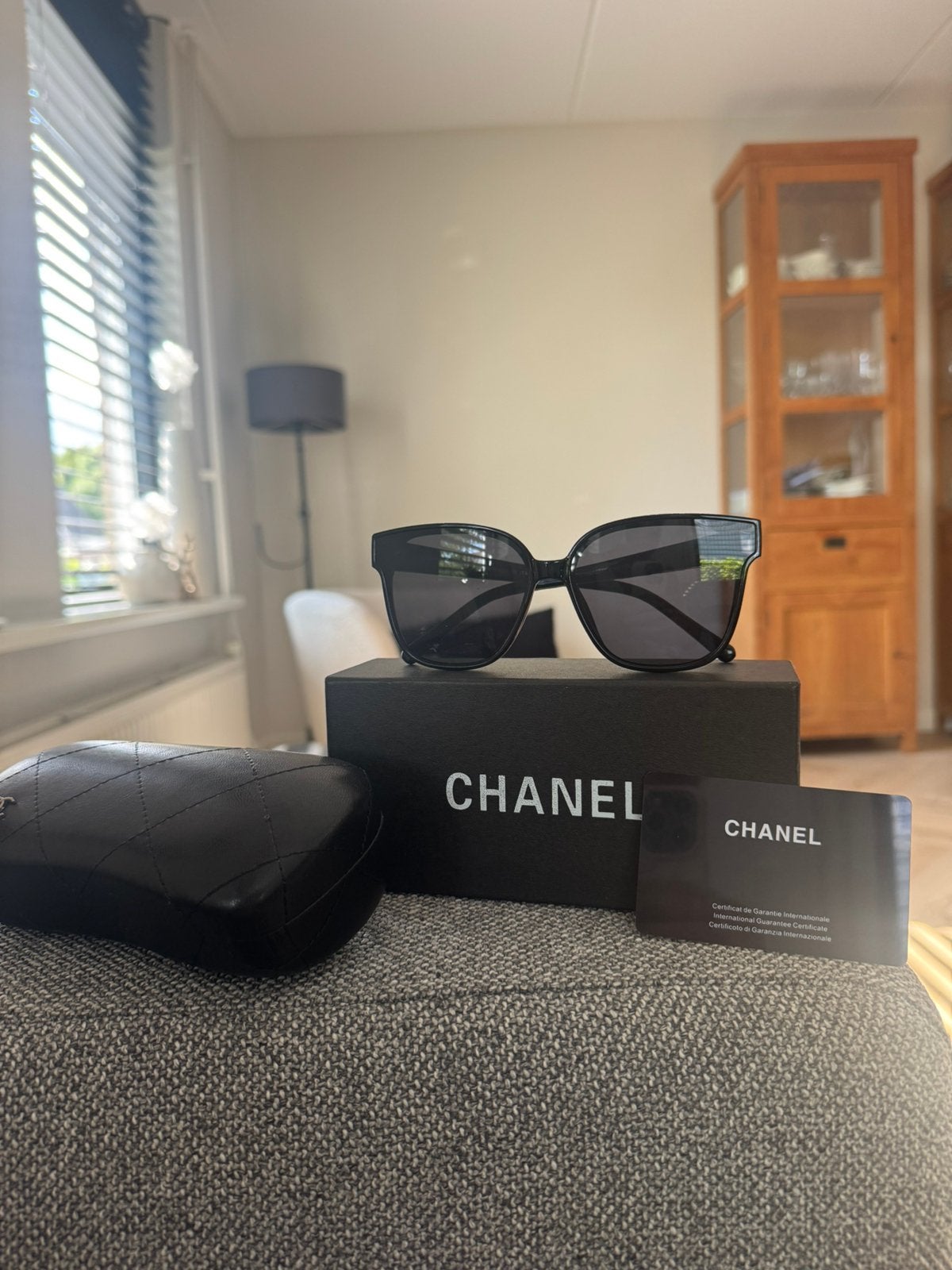 Chanel zonnebril nieuw, Sieraden, Tassen en Uiterlijk, Zonnebrillen en Brillen | Dames, Ophalen of Verzenden, Zo goed als nieuw