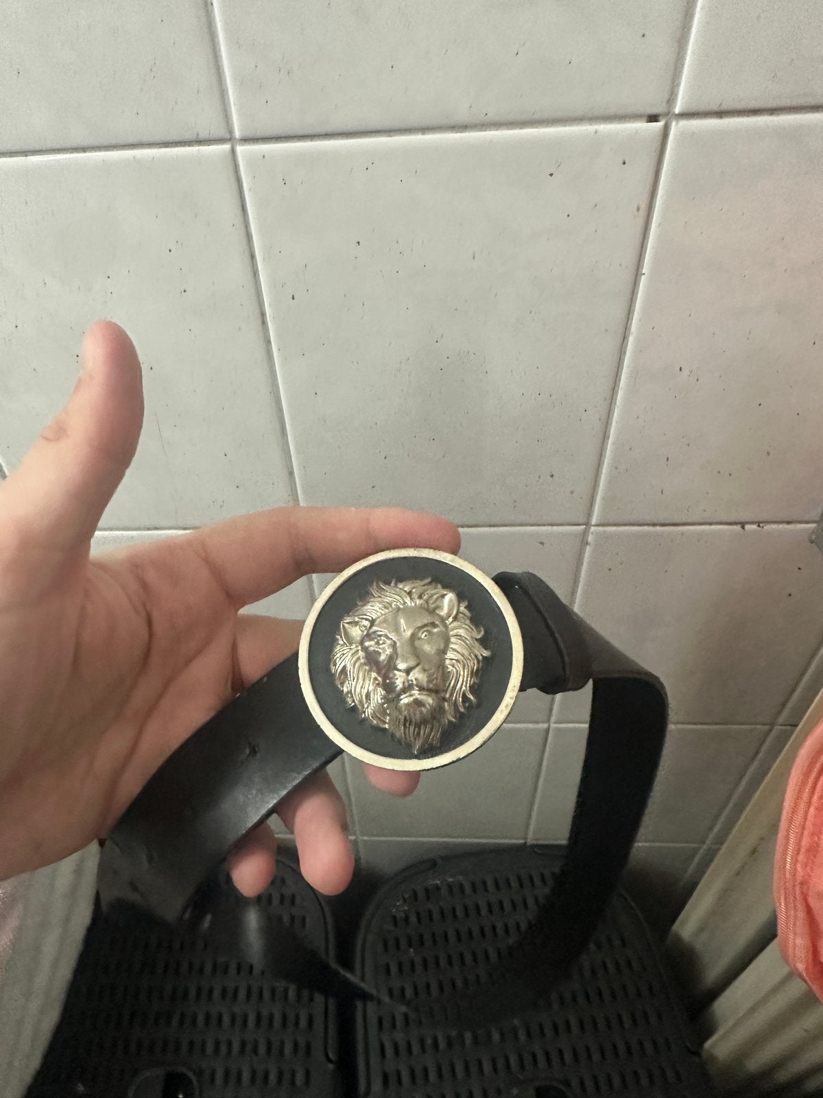 Versace riem met leeuwenkop gesp - Goede staat, Ophalen of Verzenden, Gedragen, Zwart, Echt leder