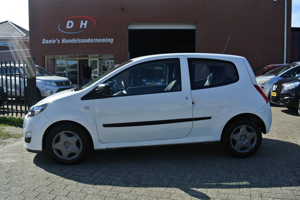 Renault Twingo 1.2 16V Authentique apk 09-03-2027 inruil mog, Voorwielaandrijving, Twingo, Gebruikt, 4 cilinders