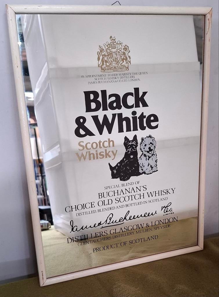 Vintage spiegel Black & White Scotch Whiskey, jaren '70, Ophalen of Verzenden, Gebruikt, Overige typen