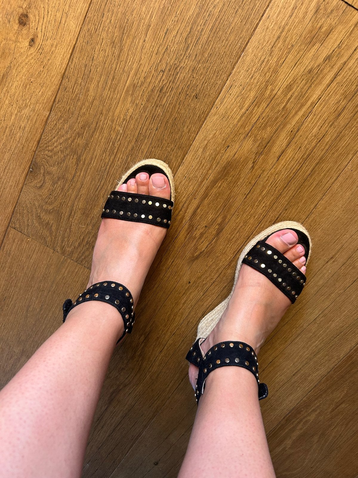 Zwarte sleehakken met studs - Maat 40, Ophalen of Verzenden, Zo goed als nieuw, Zwart, Sandalen of Muiltjes