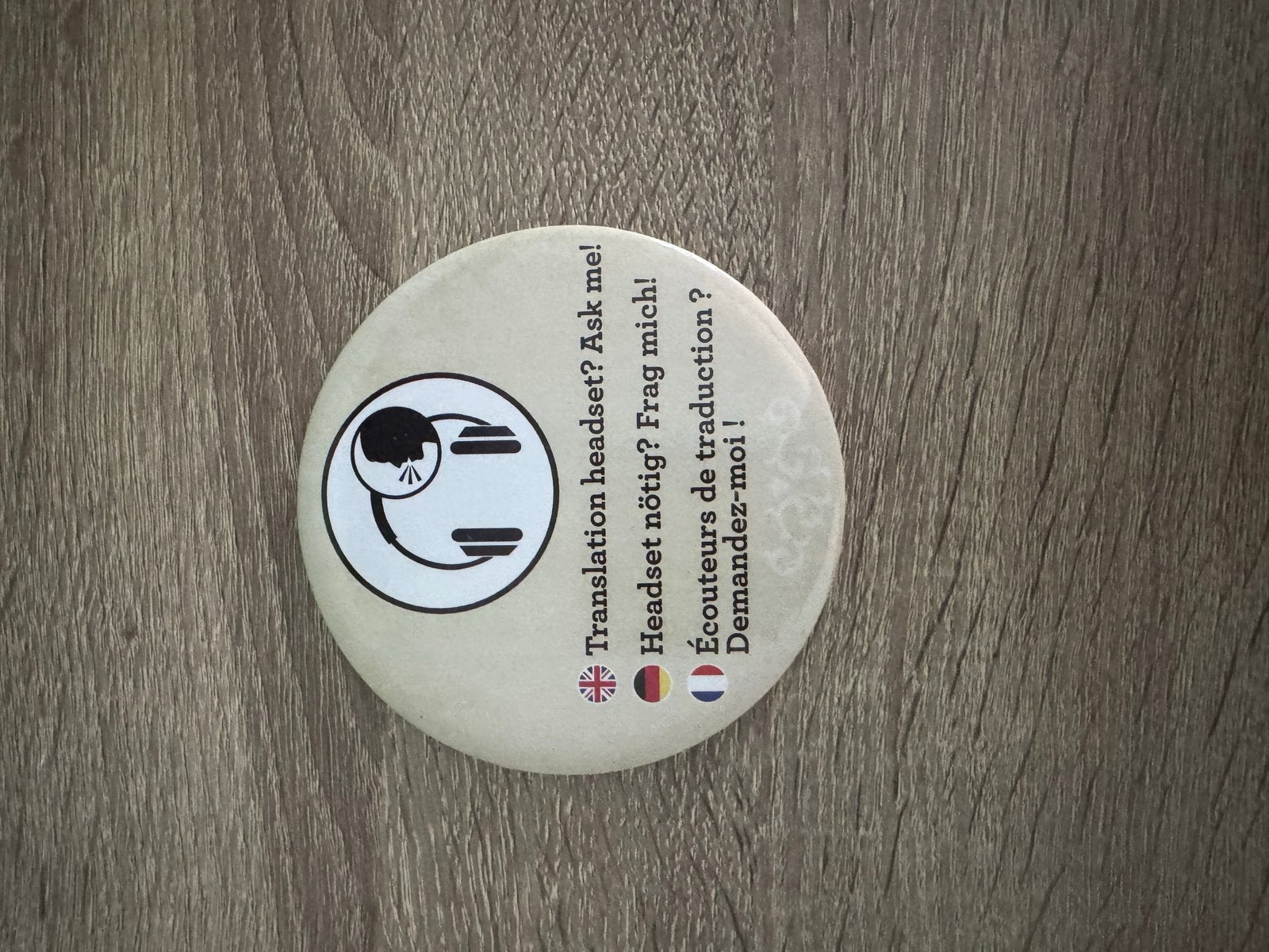 Efteling Raveleijn vertaalkastje button, Verzamelen, Speldjes, Pins en Buttons, Ophalen of Verzenden, Gebruikt, Overige onderwerpen