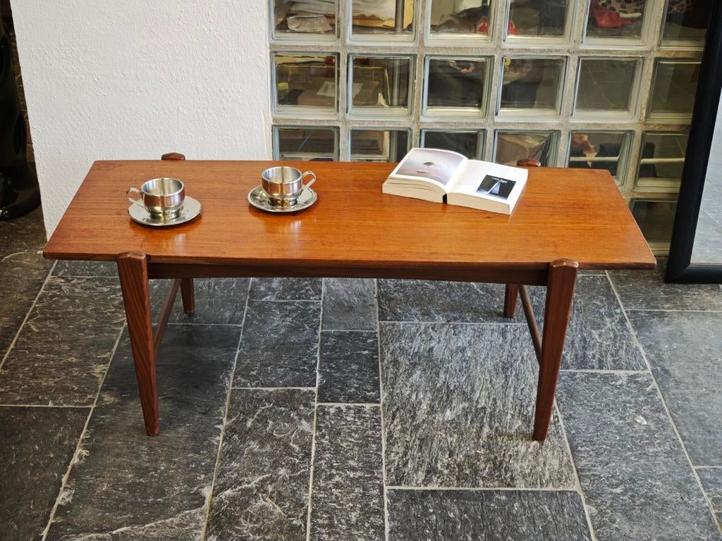 Vintage Mid-Century Massief Houten Salontafel, Huis en Inrichting, Tafels | Salontafels, Ophalen, Gebruikt, 100 tot 150 cm, 50 tot 100 cm
