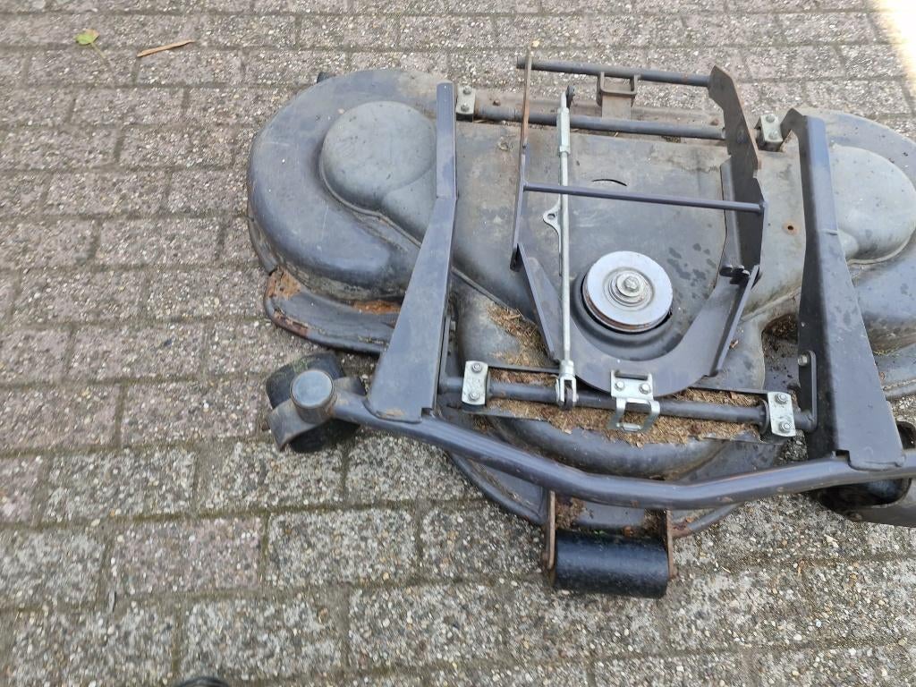Maaidek Husqvarna Rider 122cm nieuwe serie, Tuin en Terras, Zitmaaiers, Ophalen, Gebruikt, Mulchfunctie, 120 cm of meer