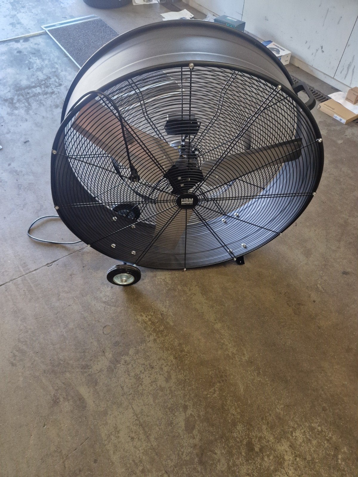 nagenoeg nieuw 2 maanden oud HBM Vloerventilator - Krachtige, Ophalen