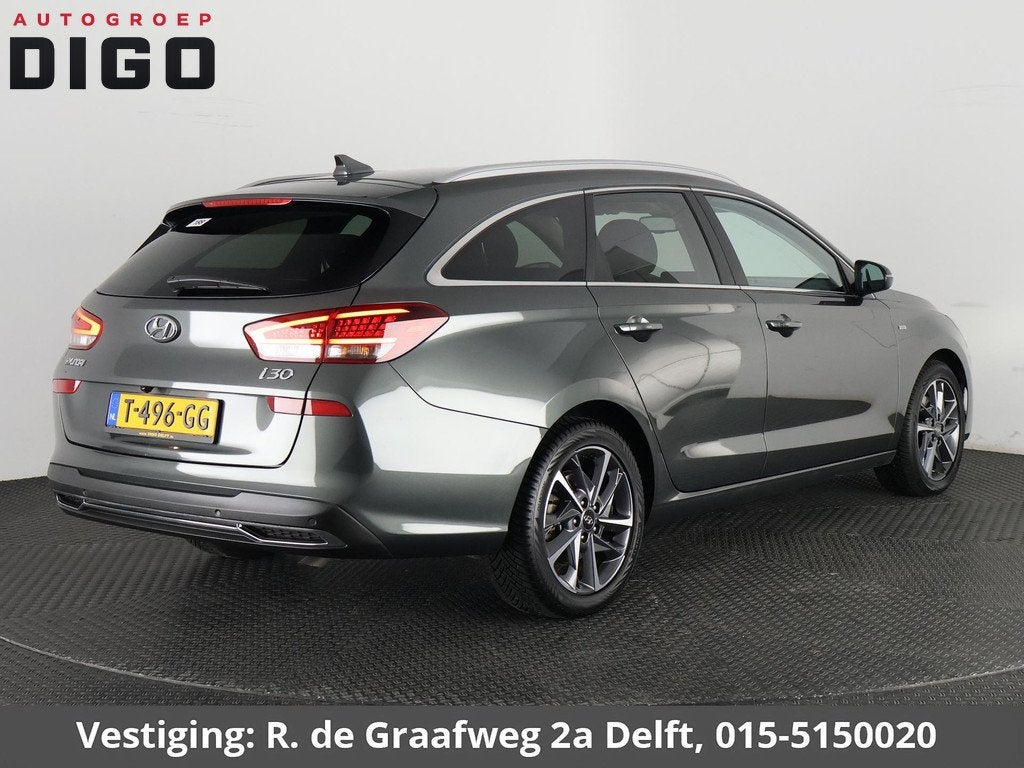 Hyundai i30 Wagon 1.5 T-GDi MHEV Premium | Stuur-/Stoelverwa, Auto's, Hyundai, Voorwielaandrijving, 4 cilinders, 160 pk, Origineel Nederlands