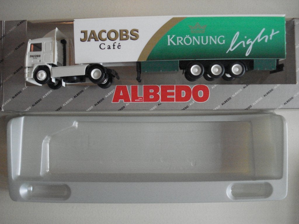 Volvo trekker oplegger Jacobs cafe (Albedo), Verzenden, Zo goed als nieuw, Bus of Vrachtwagen, Rietze