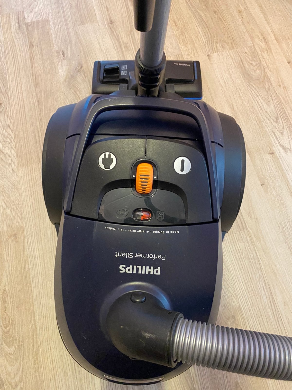 Stofzuiger, Ophalen of Verzenden, Zo goed als nieuw, Stofzak, 2000 watt of meer