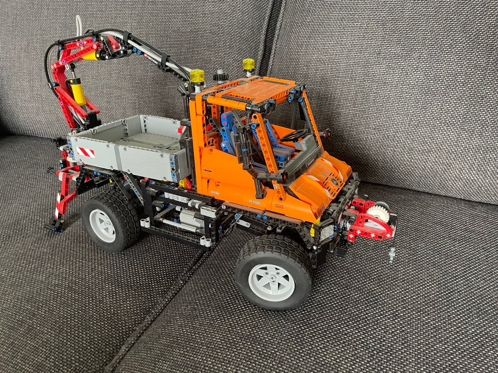 Lego Technic 8110 Unimog U 400 met kraan en lier, Ophalen, Zo goed als nieuw, Overige merken