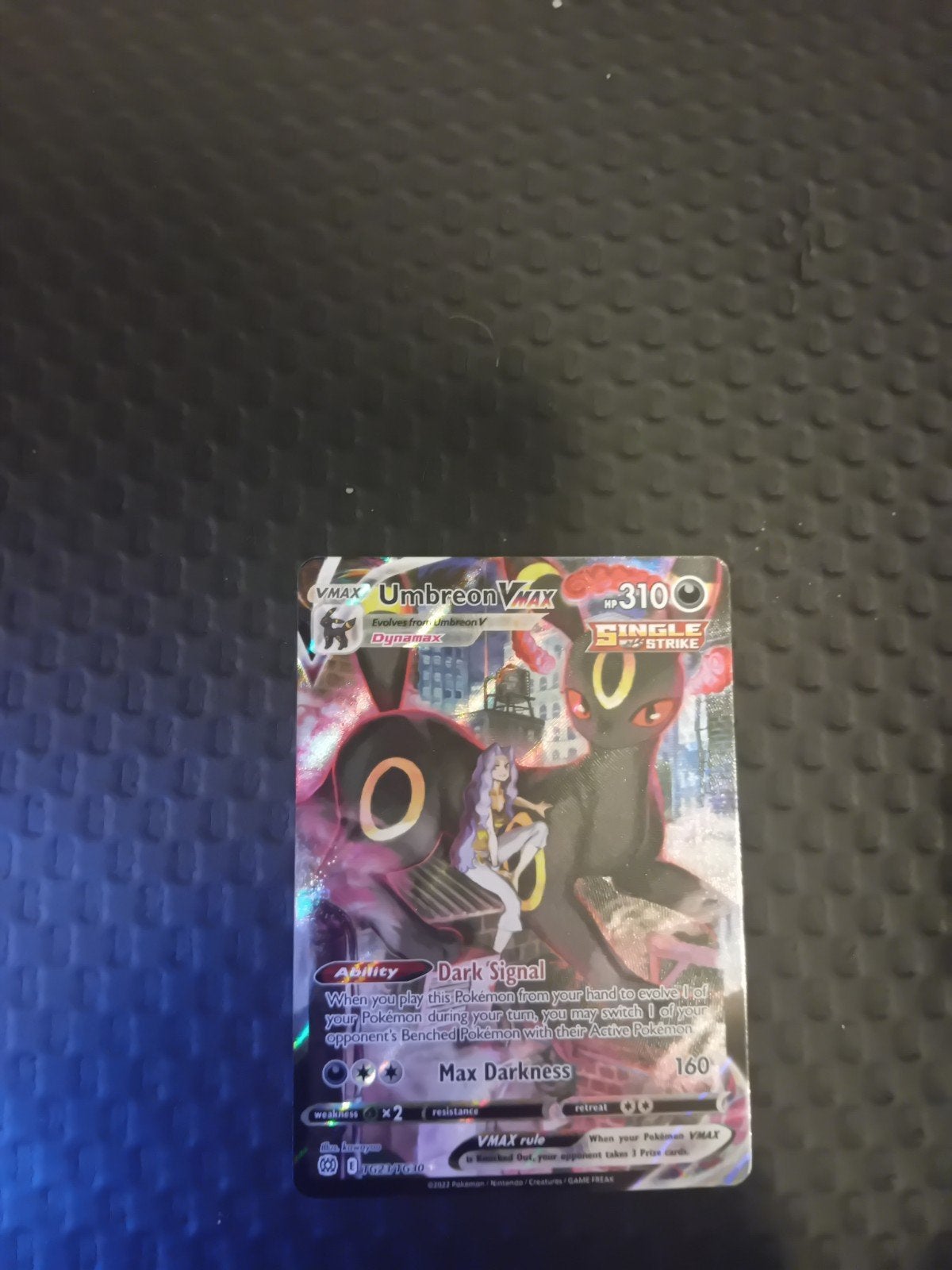 Pokémon Umbreon VMAX (Alternate Art) Evolving Skies, Ophalen of Verzenden, Zo goed als nieuw, Losse kaart