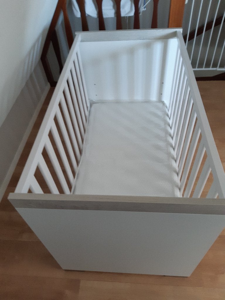 Ledikant en commode, Zo goed als nieuw, Minder dan 140 cm, Minder dan 70 cm, Ophalen
