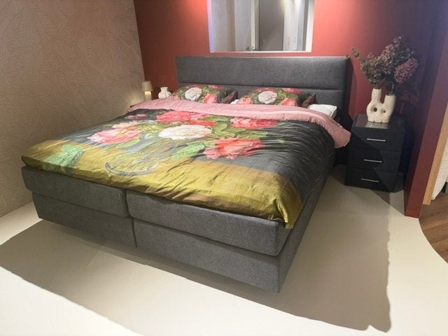 HML Boxspring rubato antraciet 200x210 vlak showroom model, Ophalen, 210 cm, Overige maten, Grijs
