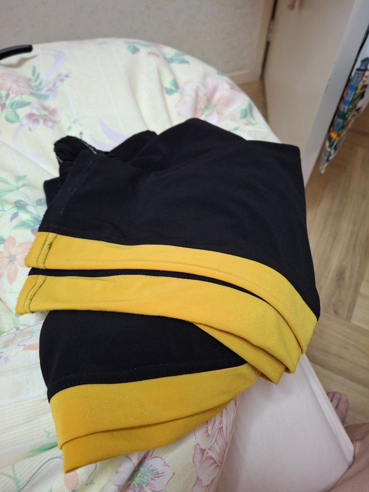 Mooie legging met gele streep, Ophalen of Verzenden, Zo goed als nieuw, Geel, Legging