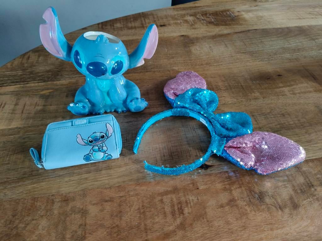 Stitch set: portemonnee, pennenhouder en diadeem, Ophalen, Overige figuren, Zo goed als nieuw