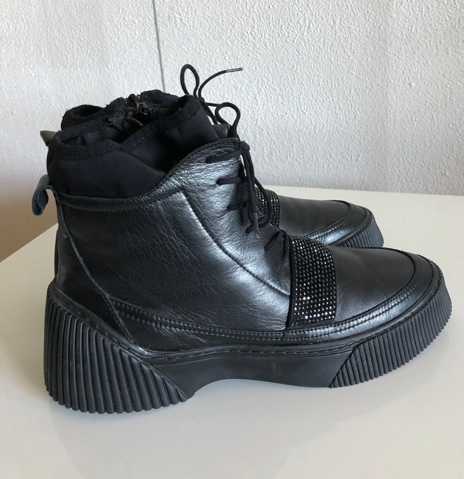 Enkellaarzen, echt leer, maat 40. Nieuw!!, Zwart, Lage of Enkellaarzen, Nieuw, Ophalen of Verzenden