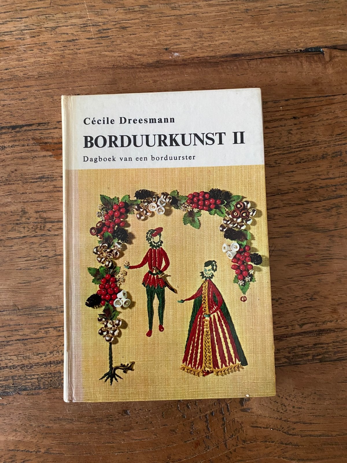 Borduurkunst II – Cécile Dreesmann 1967, Ophalen of Verzenden, Gelezen, Borduren en Naaien