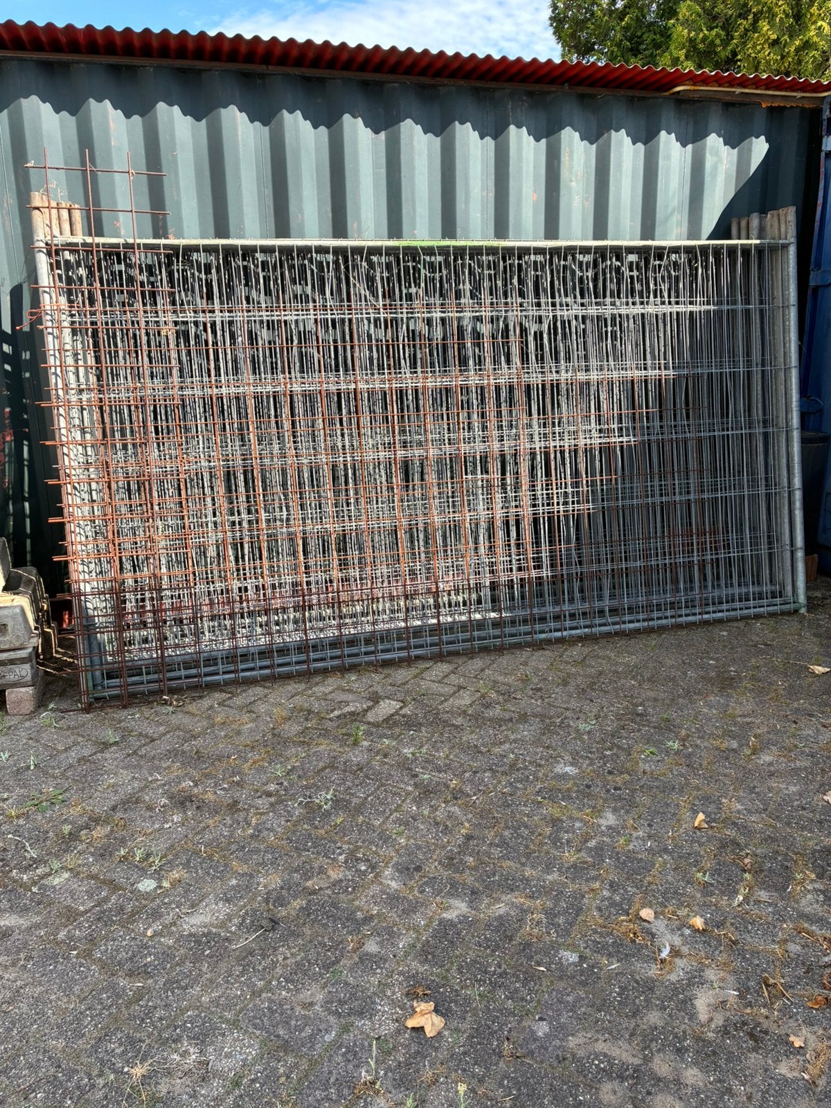 Bouwhekken of gaaswand voor klimop. 42m1., Ophalen, Gebruikt, IJzer, Gaashekwerk