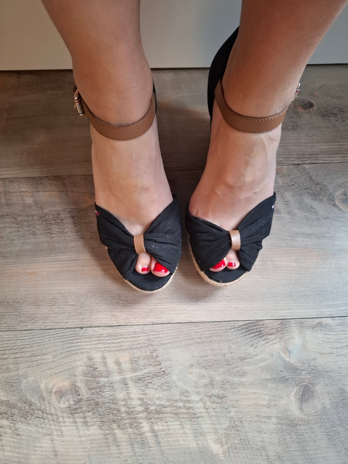 Tommy Hilfiger hakken., Zwart, Nieuw, Tommy Hilfiger, Sandalen of Muiltjes