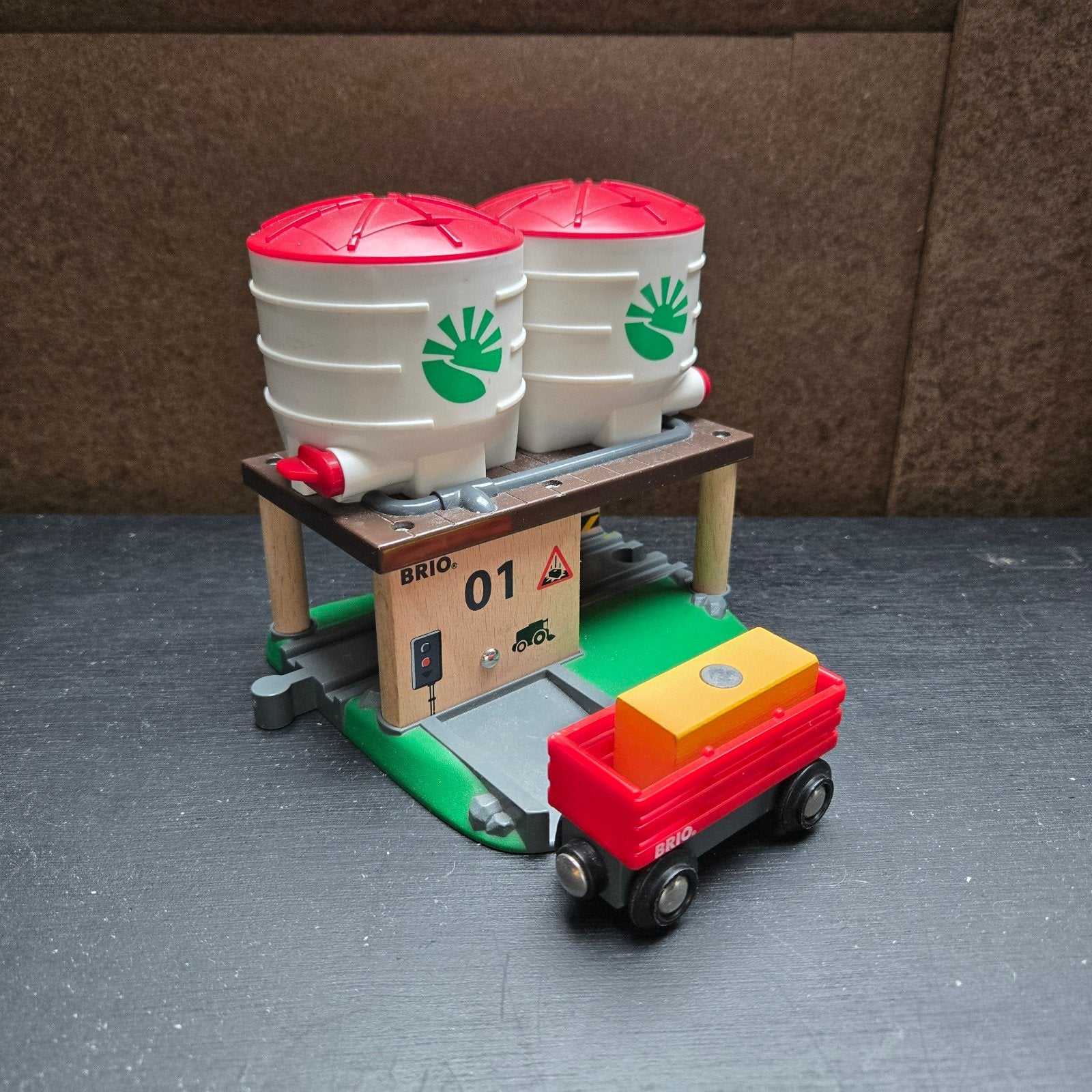 Brio 33603 Graansilo met hooikar uit 2012, Ophalen of Verzenden, Gebruikt, Jongen of Meisje
