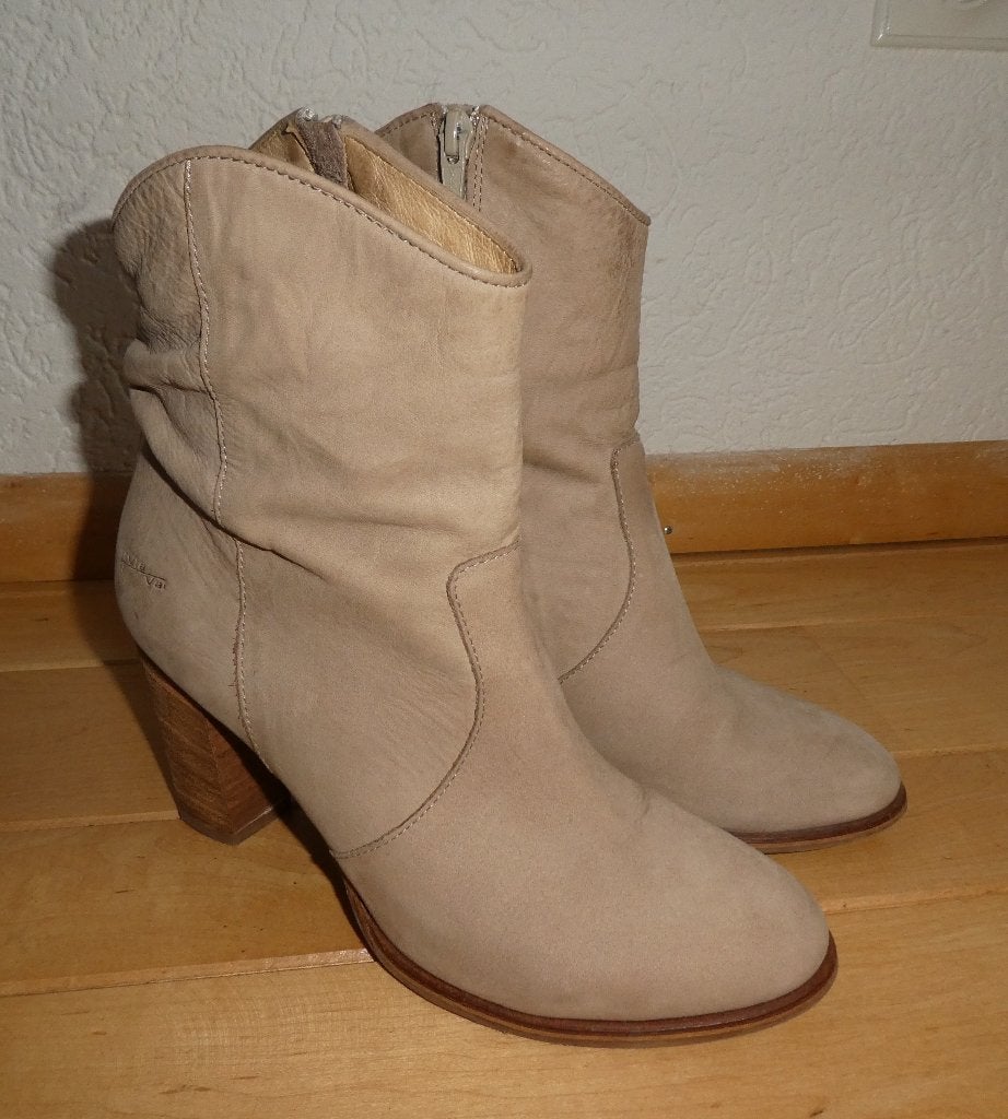 Via Vai enkellaarzen maat 39 zandkleurig beige hak 8,5 cm, Kleding | Dames, Schoenen, Via Vai, Verzenden, Beige, Lage of Enkellaarzen