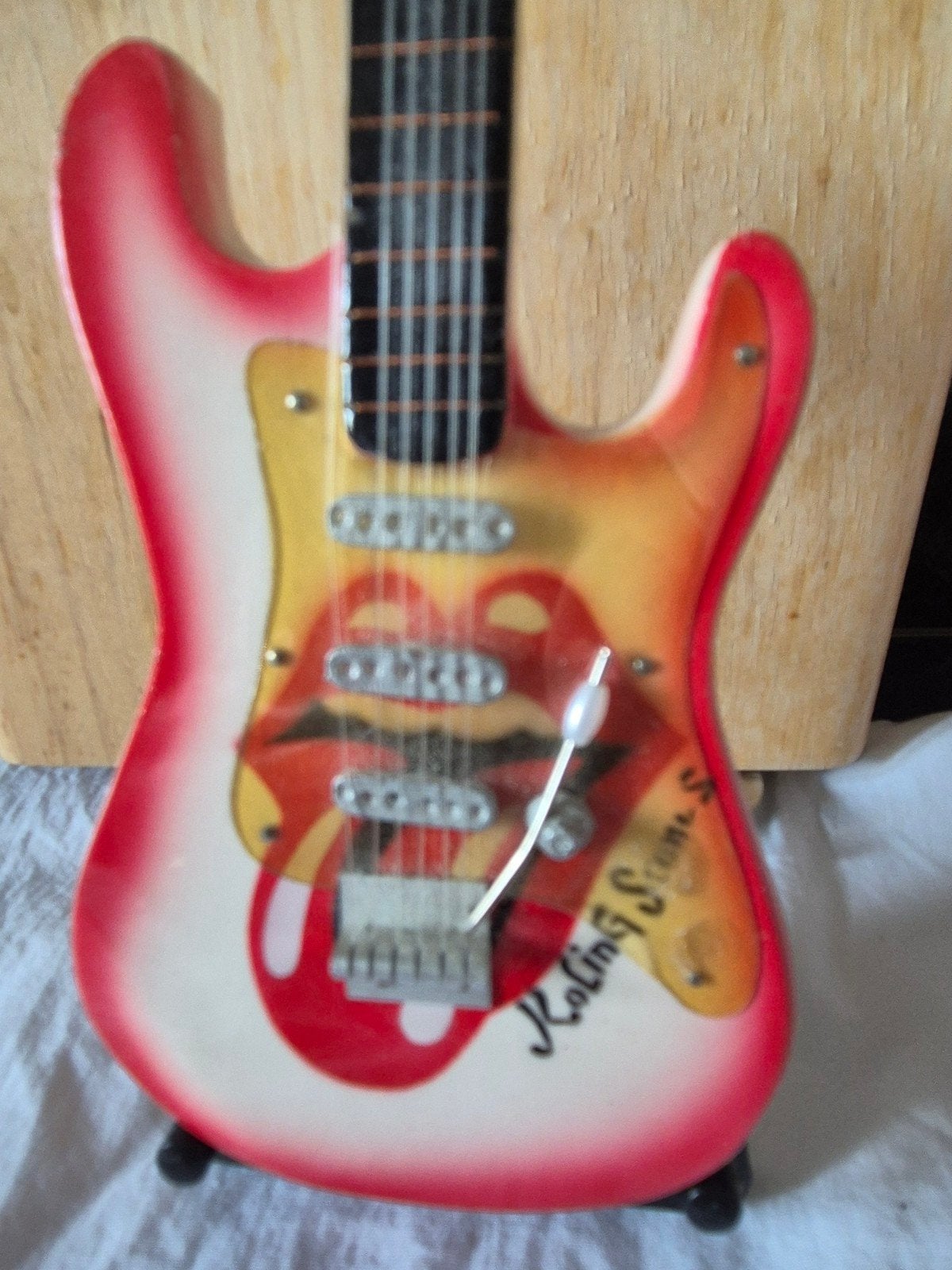 Miniatuur gitaar The Rolling Stones, Ophalen of Verzenden, Zo goed als nieuw, Solid body, Overige merken