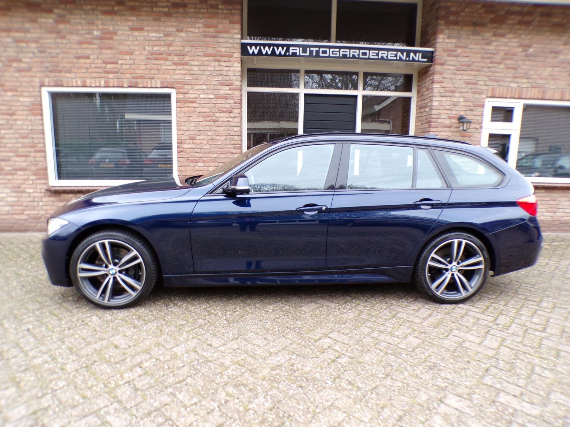 BMW 3-serie Touring 335d xDrive M Sport Edition, Auto's, Automaat, Dealer onderhouden, Blauw, Alcantara
