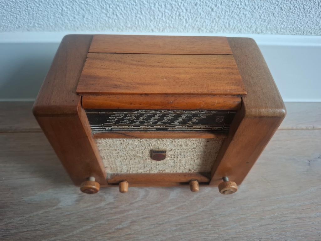 Philips PH60 BX11 Houten Muzikale sigarettendoos, Antiek en Kunst, Ophalen of Verzenden