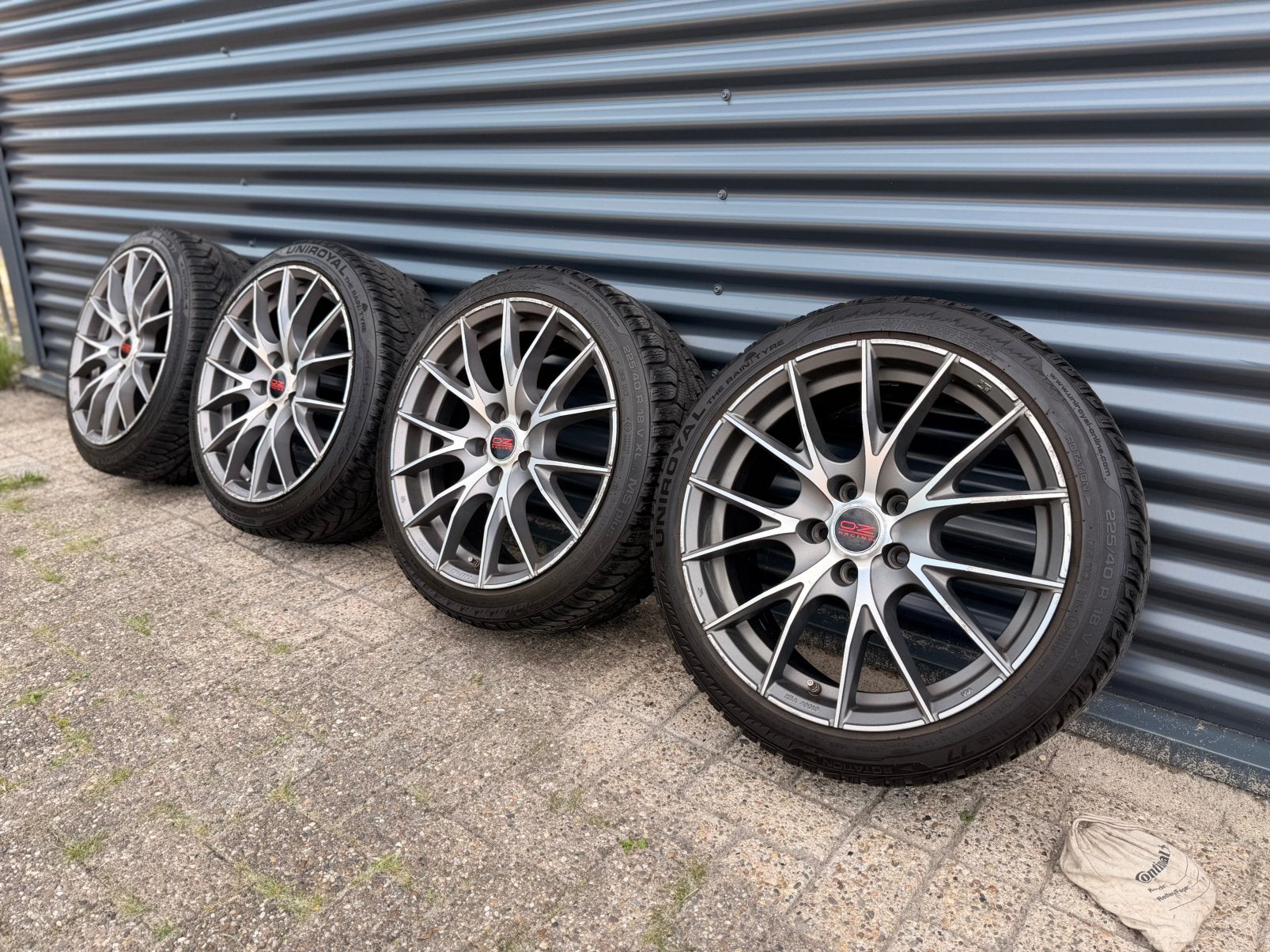 OZ Racing 18 inch 5x112 Golf GTI R Caddy A3 S3 Leon FR Cupra, Ophalen, 18 inch, Gebruikt, Banden en Velgen