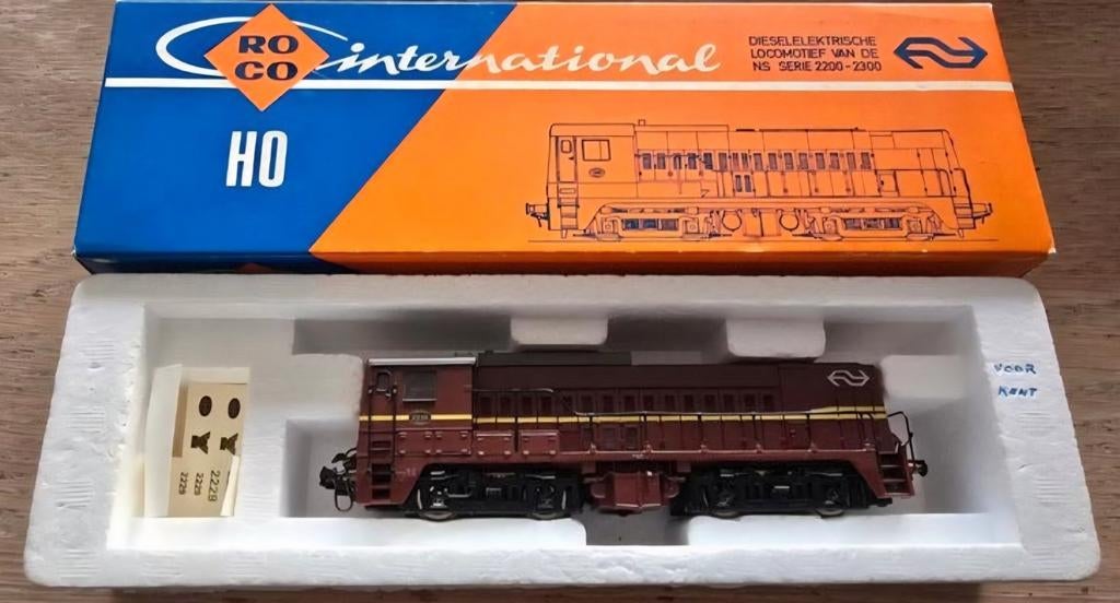Roco NS Diesel Serie 2200 bruin, Hobby en Vrije tijd, Analoog, Ophalen of Verzenden, Zo goed als nieuw, Roco