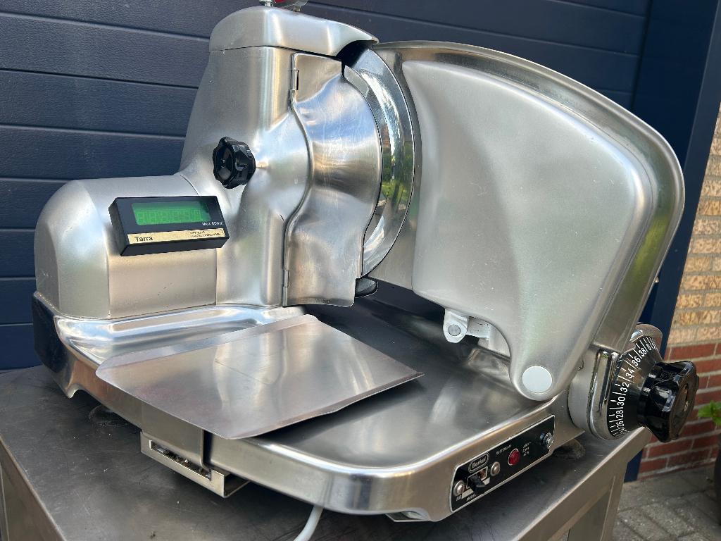 Super mooie berkel 834 snijmachine  met weegschaal ., Ophalen, Zo goed als nieuw