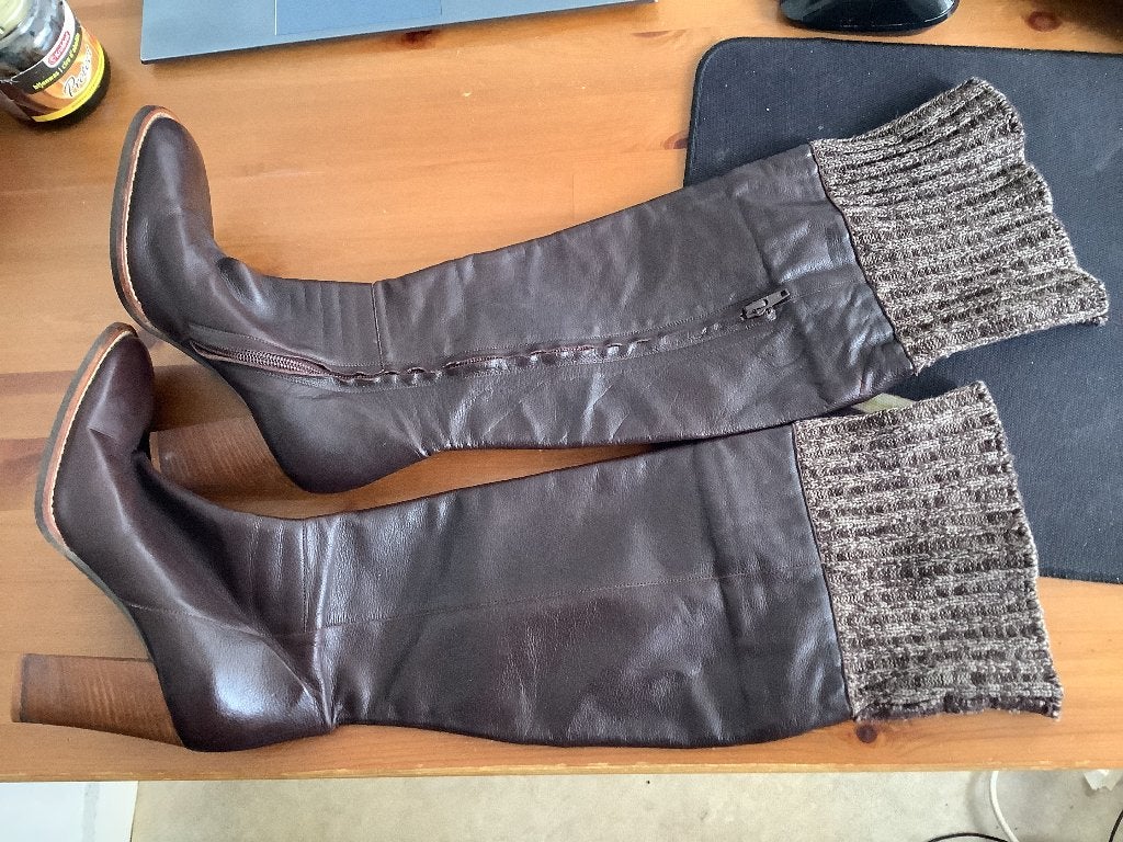 Dolce & Gabbana laarzen bruin maat 38½. 55 cm hoog, Kleding | Dames, Schoenen, Bruin, Ophalen of Verzenden, Gedragen, Hoge laarzen