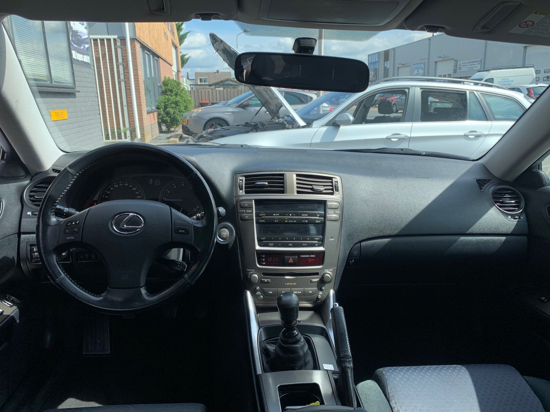 Lexus IS 250 Business|1e eig|NAP|Dealer OH|PDC|Airco|Cruise, Auto's, Lexus, 2500 cc, Dealer onderhouden, Gebruikt, Parkeersensor