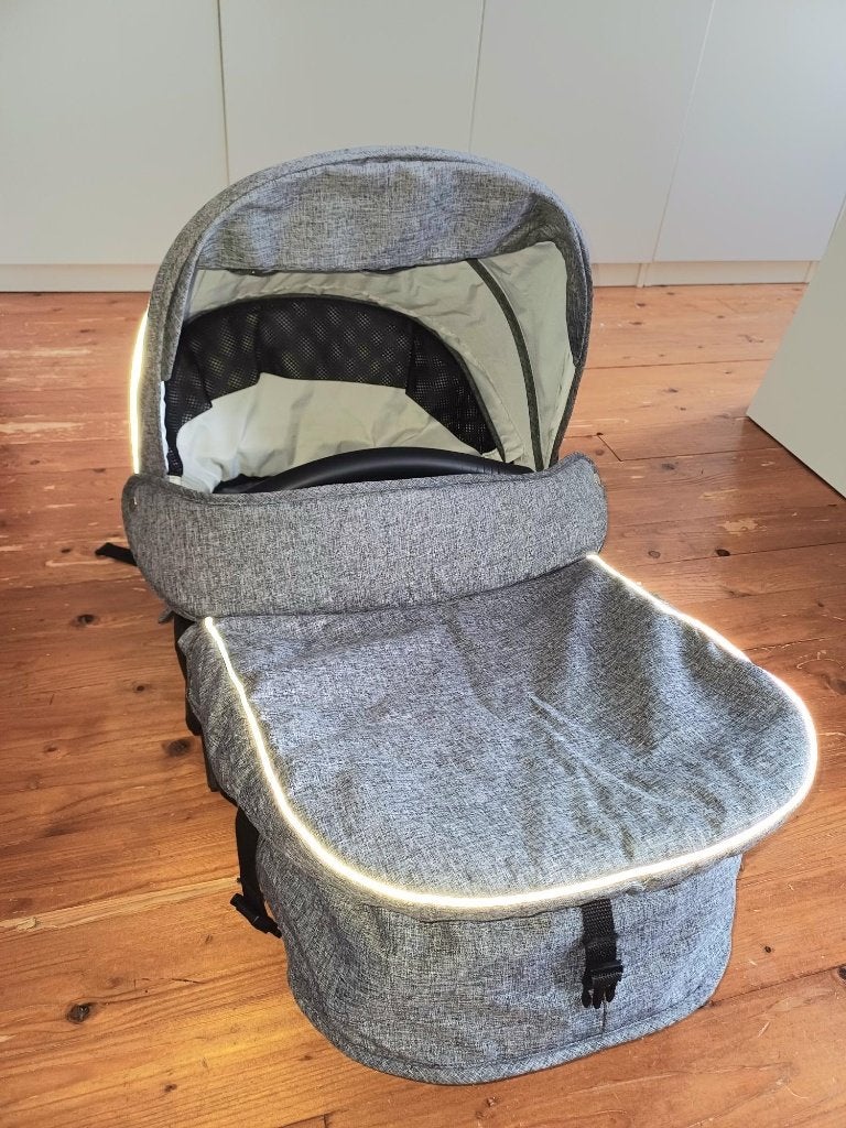 Kinderwagen / reiswieg, Sleeworld, grijs, Zo goed als nieuw, Combiwagen, Met reiswieg, Ophalen