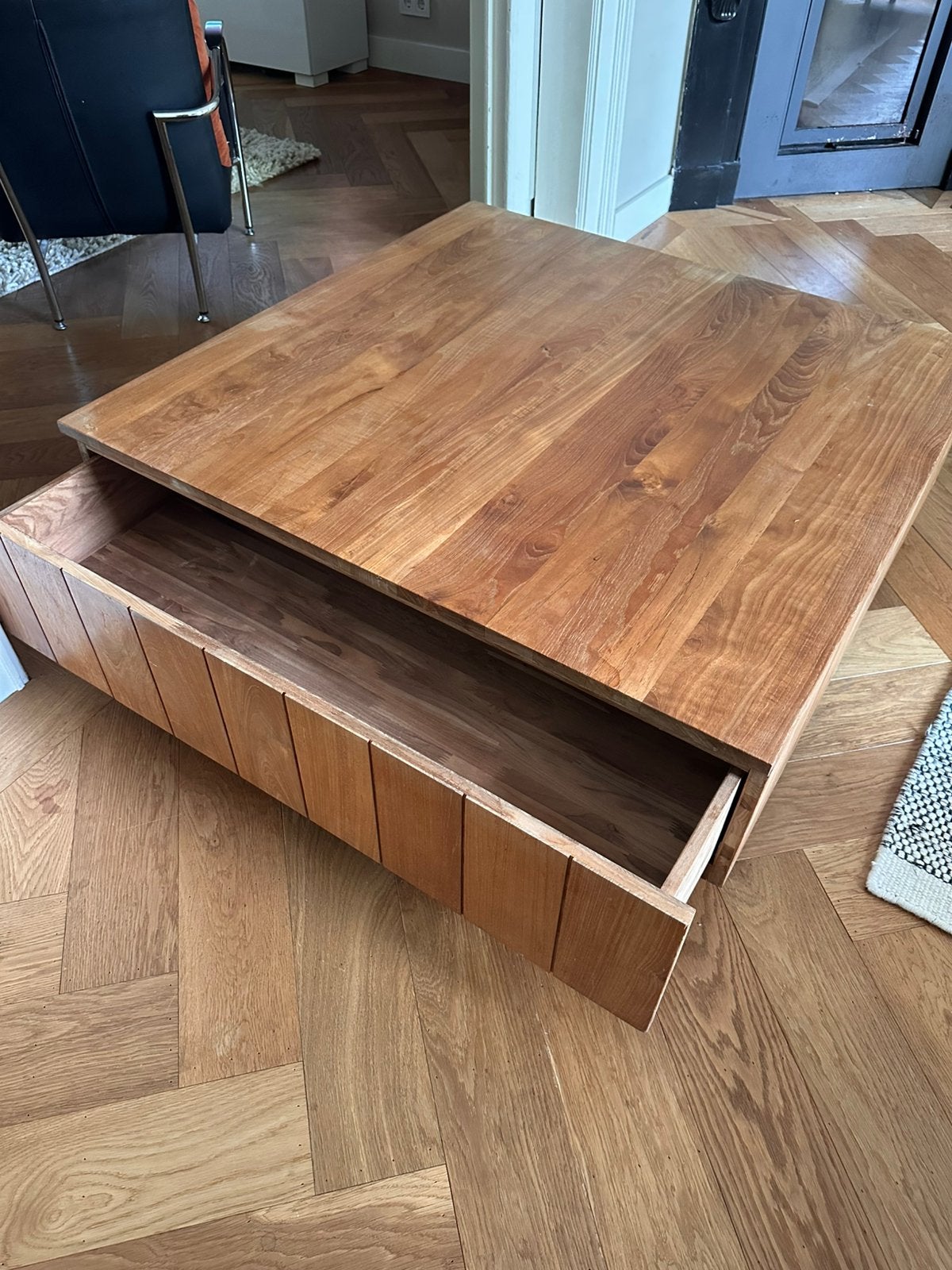 Tafel teakhout circa 110x110 cm, gratis, Huis en Inrichting, Ophalen, Gebruikt, 5 – 50, 100 tot 150 cm